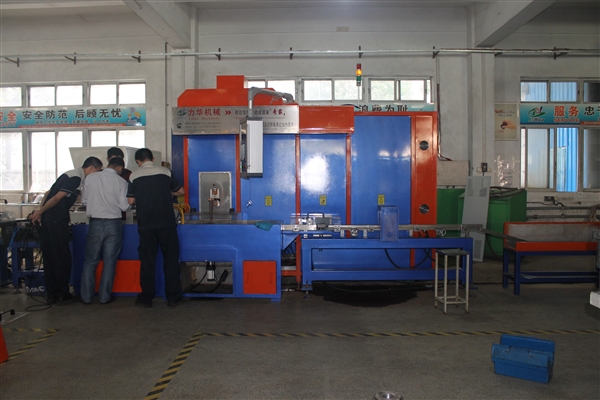 卧式淬火机床-操作便捷