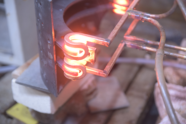 上海中频淬火机床厂家给客户更多的选择